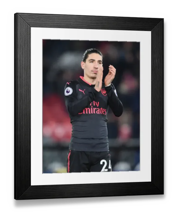 Framed Print : Arsenal's Hector Bellerin Celebrates with Fans after Crystal Palace Victory