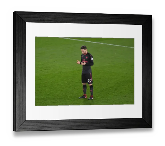 Framed Print : Shkodran Mustafi (Arsenal). Crystal Palace 2: 3 Arsenal. Premier League. Selhurst Park