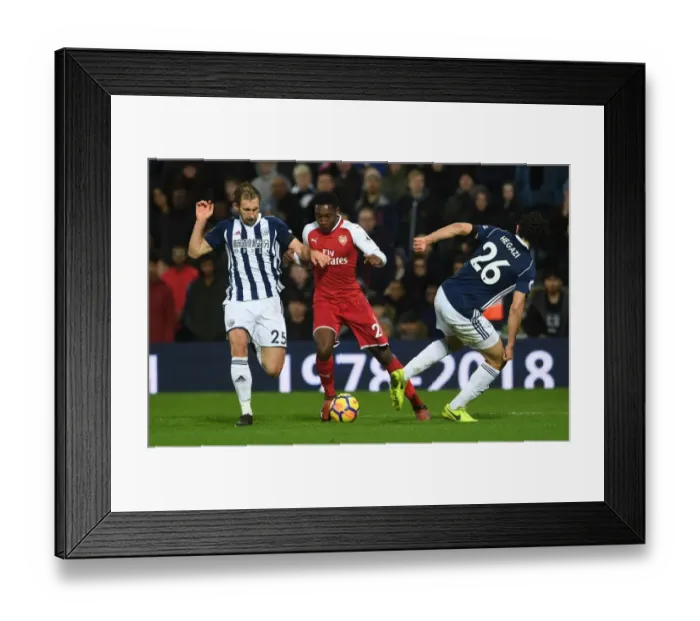 Framed Print : Danny Welbeck vs Craig Dawson and Ahmed Hegazi: Intense Battle at The Hawthorns - West Bromwich Albion vs Arsenal (2017-18) Framed Print : Danny Welbeck vs Craig Dawson and Ahmed Hegazi: Intense Battle at The Hawthorns - West Bromwich Albion vs Arsenal (2017-18)