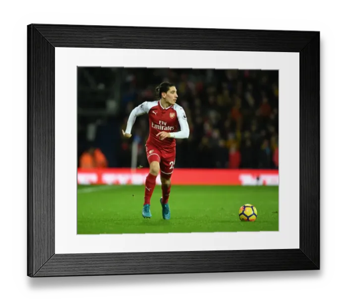 Framed Print : Hector Bellerin in Action: West Bromwich Albion vs. Arsenal, Premier League (December 2017)