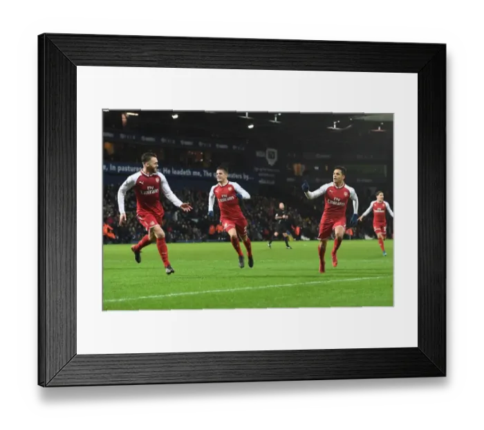 Framed Print : West Bromwich Albion v Arsenal - Premier League
