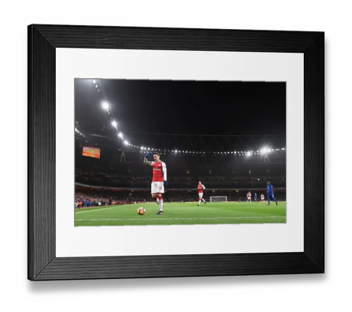 Framed Print : Mesut Ozil in Action: Arsenal vs. Chelsea, Premier League 2017-18