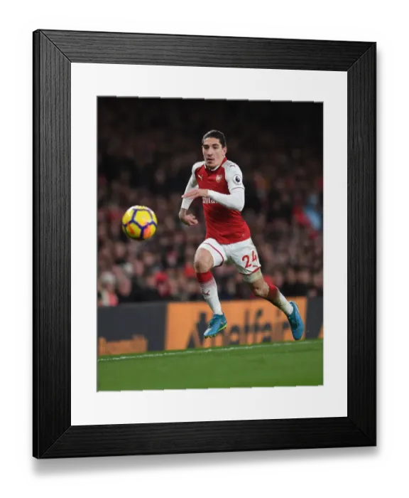 Framed Print : Hector Bellerin in Action: Arsenal vs. Chelsea, Premier League 2017-18 Framed Print : Hector Bellerin in Action: Arsenal vs. Chelsea, Premier League 2017-18