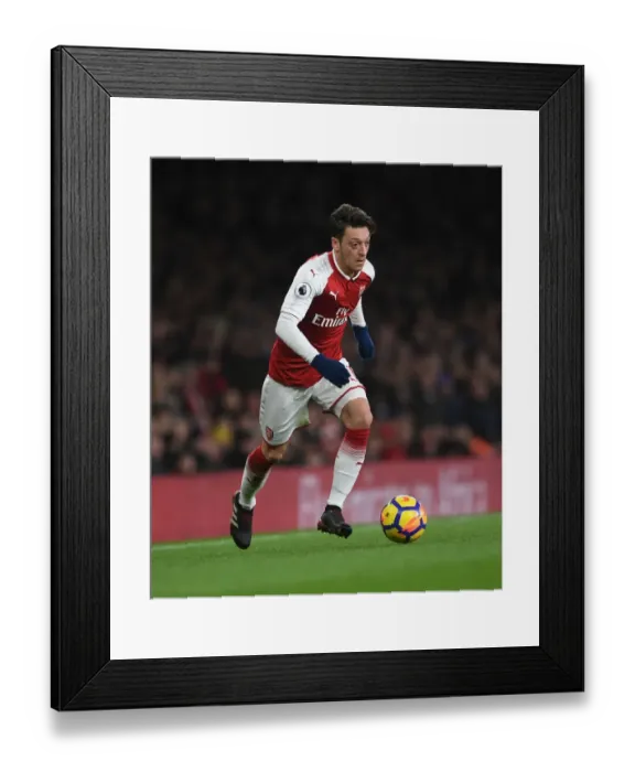 Framed Print : Mesut Ozil in Action: Arsenal vs. Chelsea, Premier League 2017-18