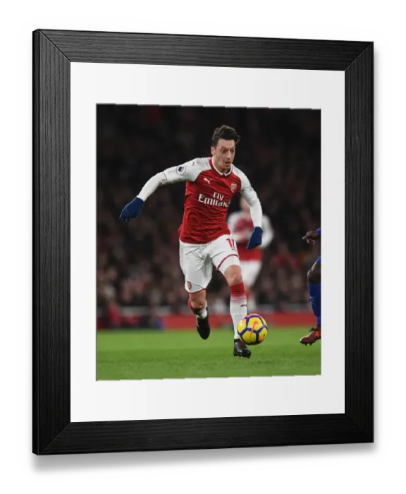 Framed Print : Mesut Ozil in Action: Arsenal vs. Chelsea, Premier League 2017-18 Framed Print : Mesut Ozil in Action: Arsenal vs. Chelsea, Premier League 2017-18