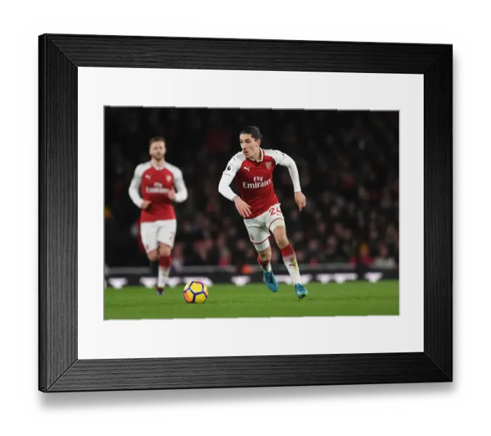 Framed Print : Hector Bellerin: Arsenal vs. Chelsea, Premier League 2017-18 - In Action