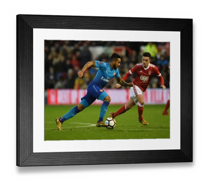 Framed Print : Theo Walcott in Action: Arsenal vs. Nottingham Forest - FA Cup 3rd Round 2017-18 Framed Print : Theo Walcott in Action: Arsenal vs. Nottingham Forest - FA Cup 3rd Round 2017-18