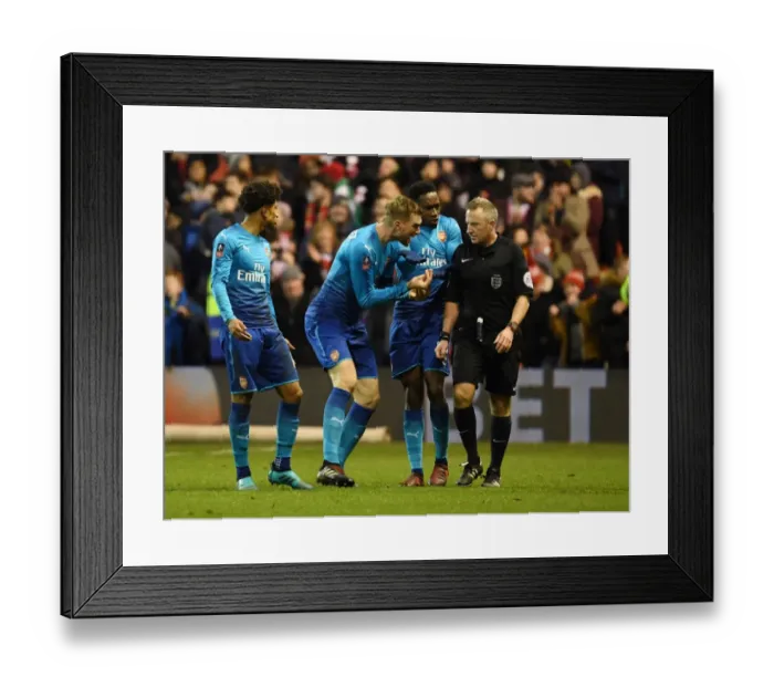 Framed Print : Arsenal's Dispute with the Referee: Nottingham Forest vs Arsenal, FA Cup 3rd Round (2017-18) Framed Print : Arsenal's Dispute with the Referee: Nottingham Forest vs Arsenal, FA Cup 3rd Round (2017-18)