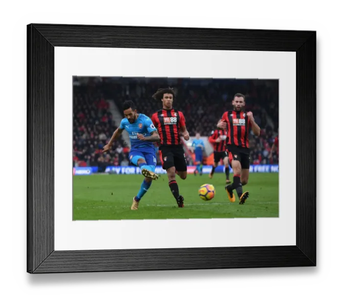 Framed Print : Theo Walcott Faces Off Against Steve Cook and Nathan Ake in AFC Bournemouth vs Arsenal Clash