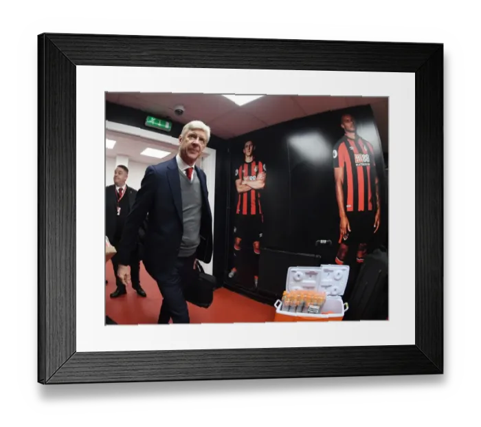 Framed Print : Arsene Wenger Arrives at Vitality Stadium for AFC Bournemouth vs Arsenal (2017-18) Framed Print : Arsene Wenger Arrives at Vitality Stadium for AFC Bournemouth vs Arsenal (2017-18)