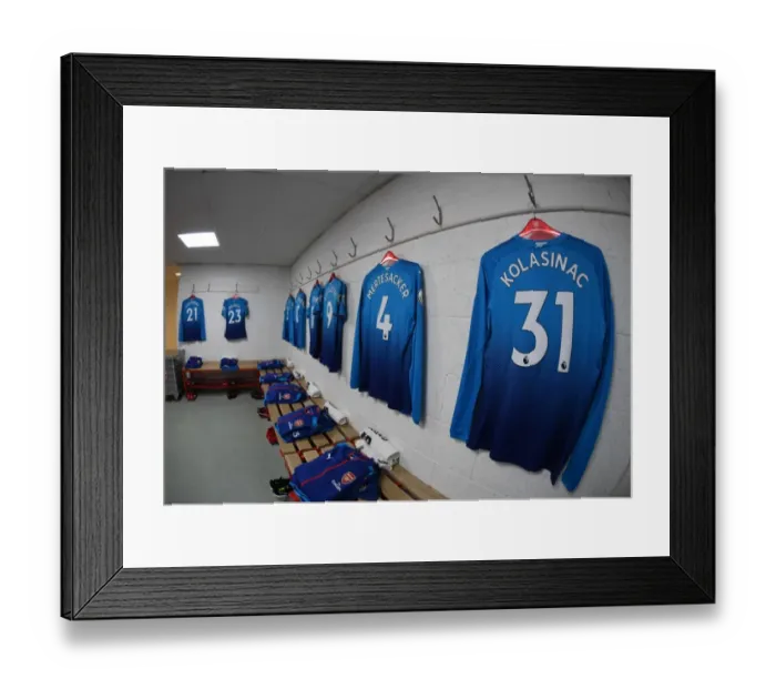 Framed Print : Arsenal Away Gear Displays in AFC Bournemouth Changing Room Before Premier League Clash (2017-18) Framed Print : Arsenal Away Gear Displays in AFC Bournemouth Changing Room Before Premier League Clash (2017-18)