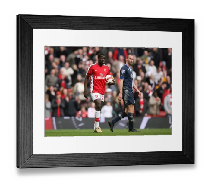 Framed Print : Arsenal's Emmanuel Eboue Shines in 4-0 Victory over Blackburn Rovers, Barclays Premier League, Emirates Stadium, 14 / 3 / 2009