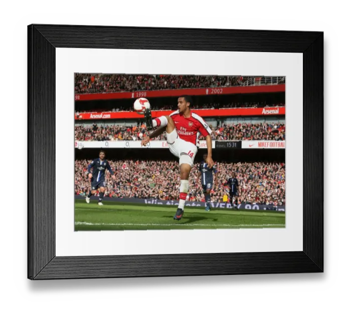 Framed Print : Theo Walcott's Unforgettable Night: Arsenal's 4-0 Thrashing of Blackburn Rovers, March 14, 2009