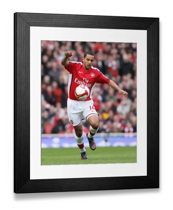 Framed Print : Theo Walcott's Unforgettable Night: Arsenal's 4-0 Thrashing of Blackburn Rovers, Emirates Stadium, 2009