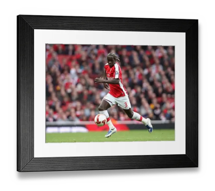 Framed Print : Dominant Sagna Leads Arsenal to 4-0 Victory over Blackburn Rovers in the Premier League