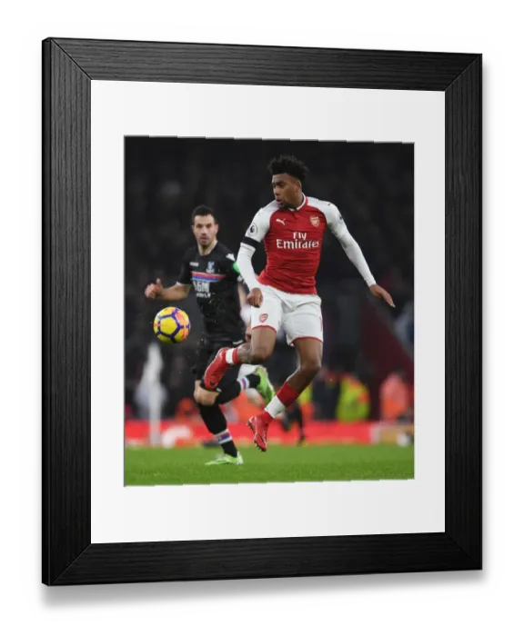 Framed Print : Alex Iwobi in Action: Arsenal vs Crystal Palace, Premier League 2017-18 Framed Print : Alex Iwobi in Action: Arsenal vs Crystal Palace, Premier League 2017-18