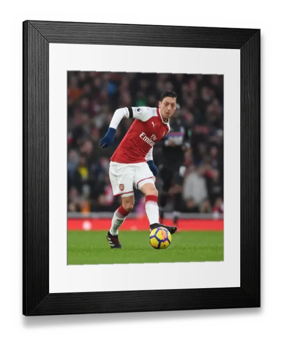 Framed Print : Mesut Ozil in Action: Arsenal vs Crystal Palace, Premier League 2017-18 Framed Print : Mesut Ozil in Action: Arsenal vs Crystal Palace, Premier League 2017-18