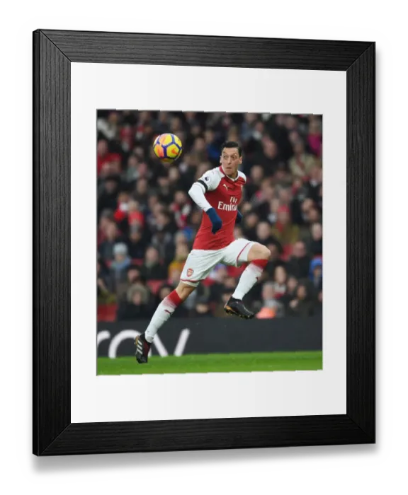 Framed Print : Mesut Ozil in Action: Arsenal vs Crystal Palace, Premier League 2017-18 Framed Print : Mesut Ozil in Action: Arsenal vs Crystal Palace, Premier League 2017-18