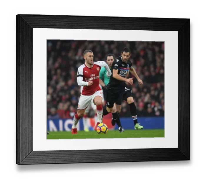 Framed Print : Jack Wilshere Outmaneuvers Luca Milivojevic: Arsenal vs Crystal Palace, Premier League 2017-18