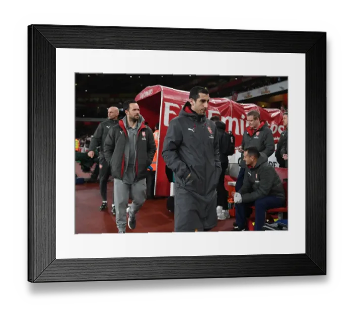 Framed Print : Arsenal v Chelsea - Carabao Cup Semi-Final: Second Leg