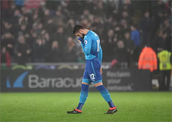 Olivier Giroud Reacts to Swansea's Third Goal in Arsenal-Swansea Premier League Clash (2018)
