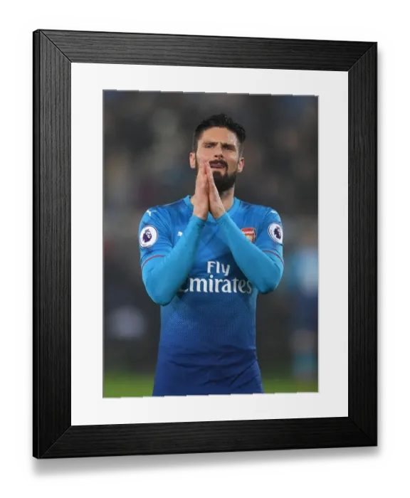 Framed Print : Olivier Giroud's Euphoric Moment with Arsenal Fans: Swansea Victory Celebration (2018)
