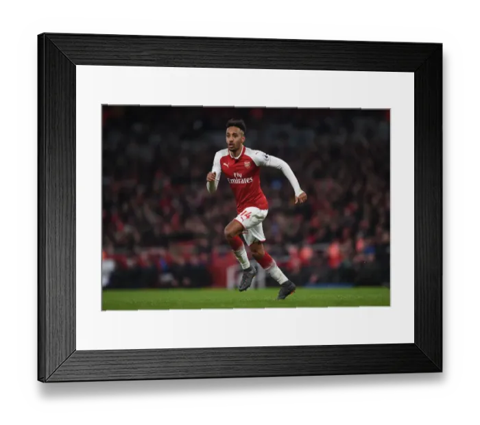 Framed Print : Arsenal's Aubameyang Scores Stunner Against Everton, 2017-18 Season