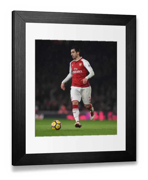 Framed Print : Arsenal's Henrikh Mkhitaryan in Action: Arsenal vs Everton, Premier League 2017-18