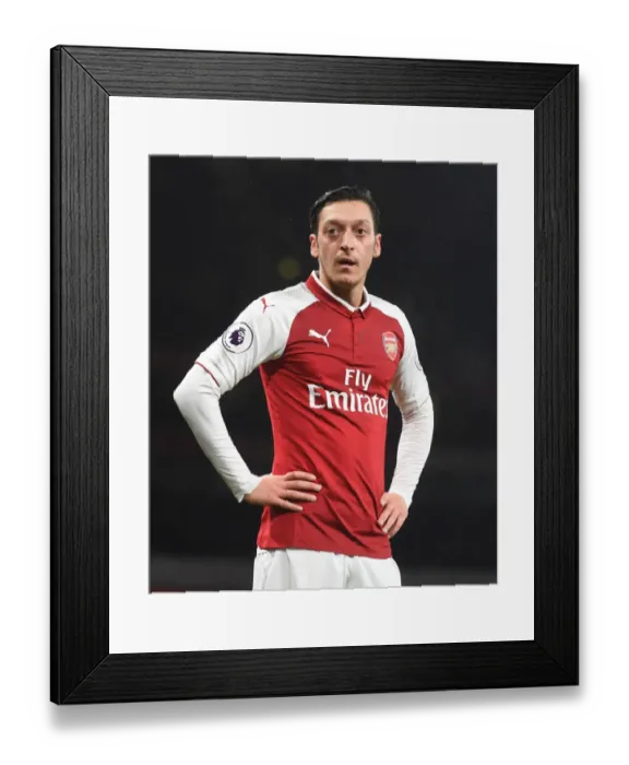 Framed Print : Mesut Ozil in Action: Arsenal vs. Everton, Premier League 2017-18 Framed Print : Mesut Ozil in Action: Arsenal vs. Everton, Premier League 2017-18
