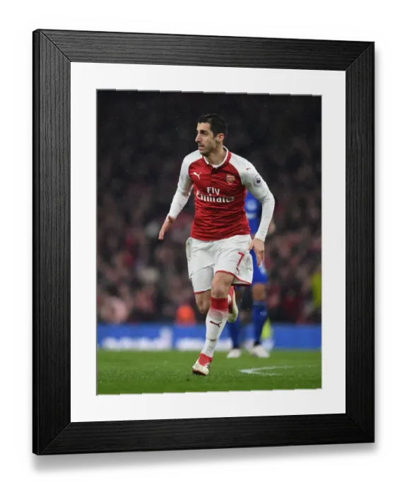 Framed Print : Henrikh Mkhitaryan in Action: Arsenal vs Everton, Premier League 2017-18 Framed Print : Henrikh Mkhitaryan in Action: Arsenal vs Everton, Premier League 2017-18