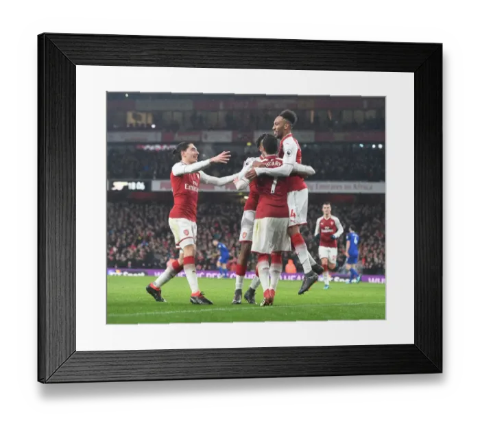 Framed Print : Arsenal's Aubameyang Scores Fourth Goal in Thrilling Arsenal v Everton Match, 2017-18 Season Framed Print : Arsenal's Aubameyang Scores Fourth Goal in Thrilling Arsenal v Everton Match, 2017-18 Season