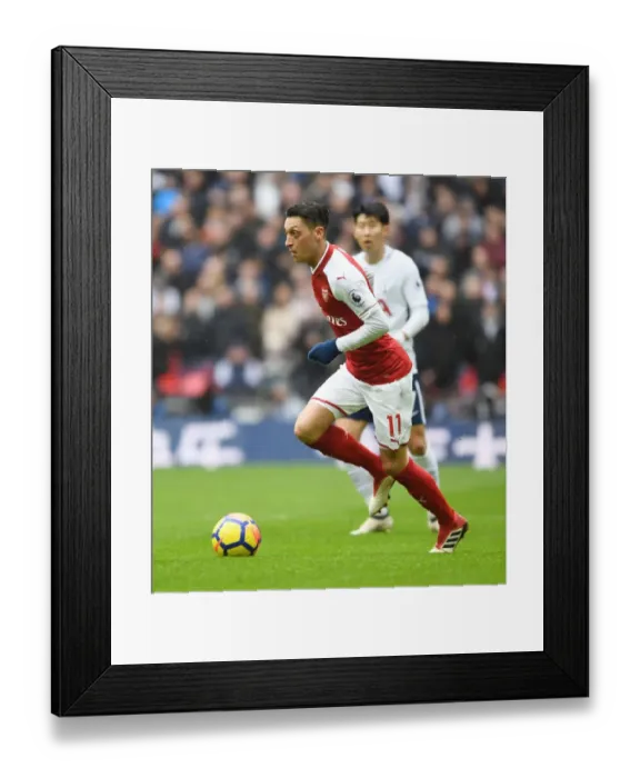 Framed Print : Mesut Ozil in Action: Tottenham Hotspur vs. Arsenal, Premier League 2017-18 Framed Print : Mesut Ozil in Action: Tottenham Hotspur vs. Arsenal, Premier League 2017-18