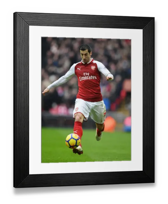 Framed Print : Mkhitaryan in Action: Tottenham vs. Arsenal, Premier League 2017-18