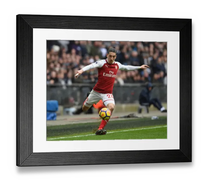 Framed Print : Hector Bellerin in Action: Tottenham Hotspur vs. Arsenal, Premier League 2017-18