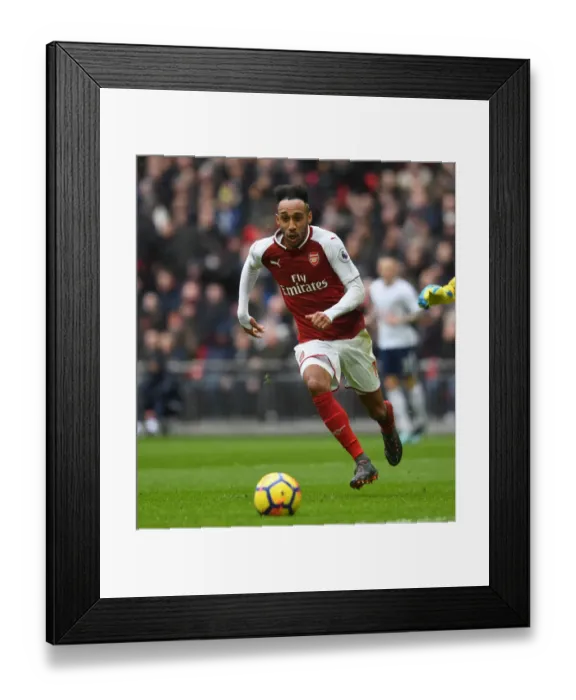 Framed Print : Aubameyang in Action: Arsenal vs. Tottenham, Premier League 2017-18 Framed Print : Aubameyang in Action: Arsenal vs. Tottenham, Premier League 2017-18