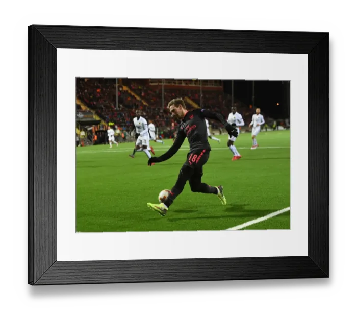 Framed Print : Nacho Monreal in Action: Arsenal vs Ostersunds FK, UEFA Europa League 2018 Framed Print : Nacho Monreal in Action: Arsenal vs Ostersunds FK, UEFA Europa League 2018