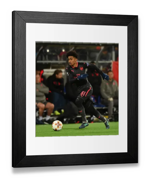 Framed Print : Reiss Nelson in Action: Arsenal vs Ostersunds FK, Europa League 2018