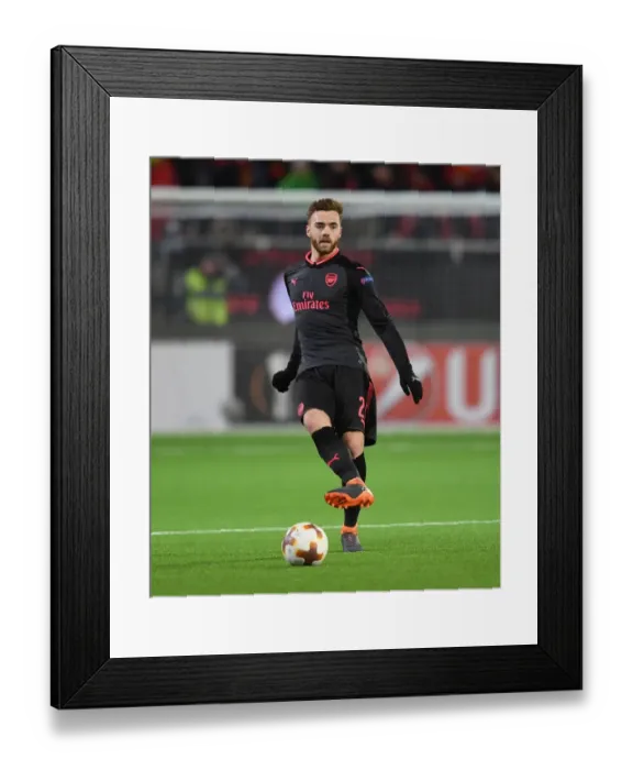 Framed Print : Calum Chambers in Action: Arsenal vs Ostersunds FK, UEFA Europa League