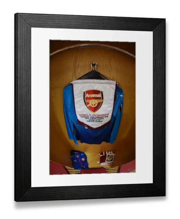 Framed Print : Arsenal's Europa League Match Pennant: Arsenal v Östersunds FK (2017-18)