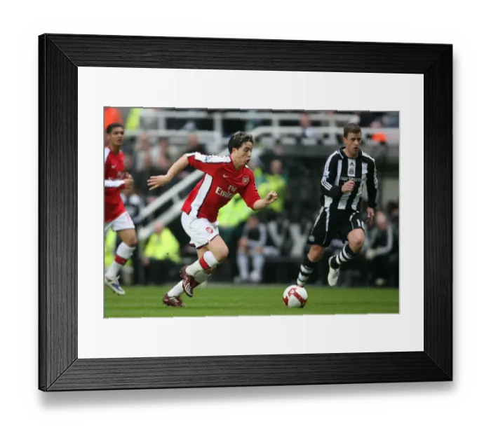 Framed Print : Samir Nasri (Arsenal) Ryan Taylor (Newcastle) Framed Print : Samir Nasri (Arsenal) Ryan Taylor (Newcastle)