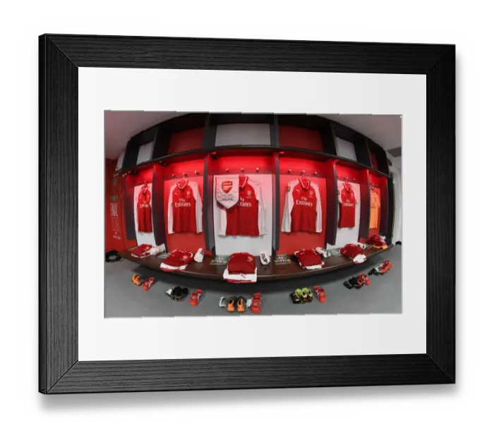 Framed Print : Arsenal's Unified Changing Room: Pre-Match Huddle before the Carabao Cup Final vs Manchester City