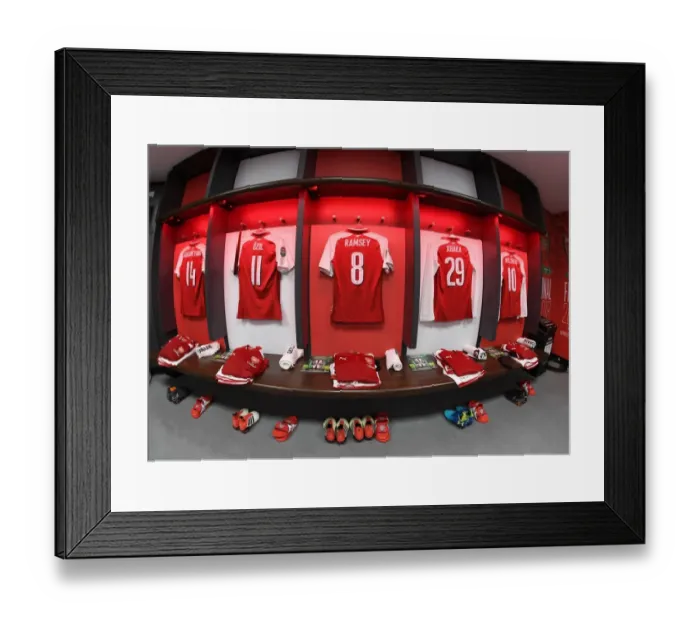 Framed Print : United Arsenal: Pre-Match Huddle Against Manchester City (Carabao Cup Final, 2018) Framed Print : United Arsenal: Pre-Match Huddle Against Manchester City (Carabao Cup Final, 2018)