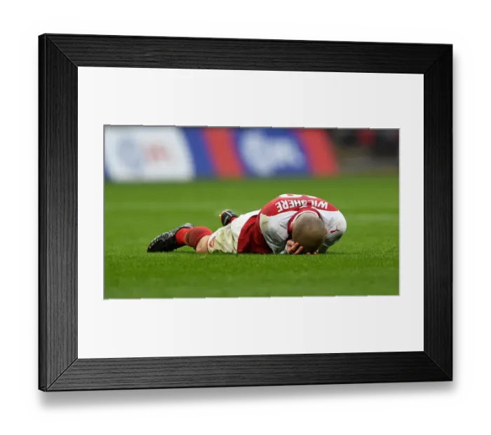 Framed Print : Jack Wilshere in Action: Arsenal vs Manchester City - Carabao Cup Final 2018 Framed Print : Jack Wilshere in Action: Arsenal vs Manchester City - Carabao Cup Final 2018