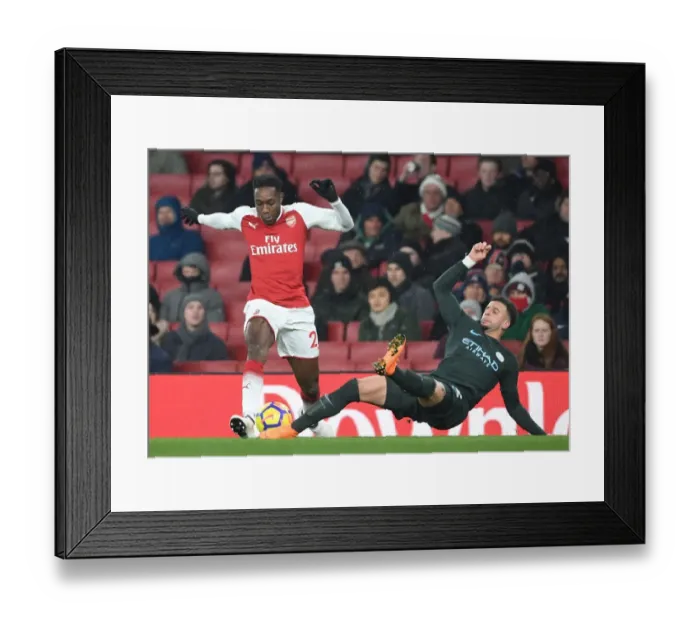 Framed Print : Welbeck vs. Walker: A Battle at the Emirates - Arsenal vs. Manchester City (2017-18)