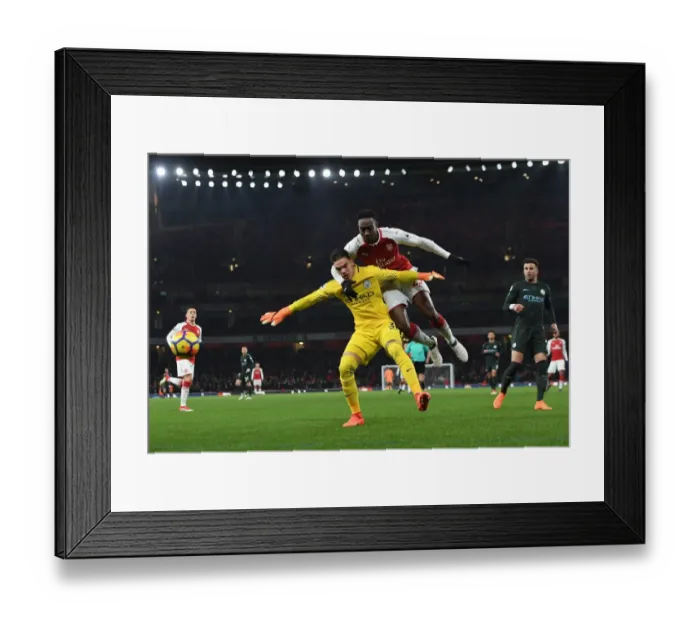 Framed Print : Clash at the Emirates: Welbeck vs Ederson, Arsenal vs Manchester City, Premier League Framed Print : Clash at the Emirates: Welbeck vs Ederson, Arsenal vs Manchester City, Premier League