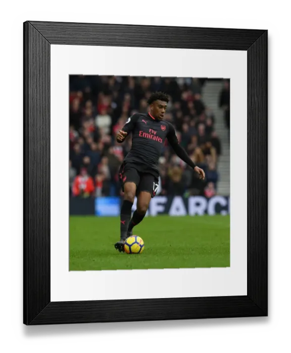 Framed Print : Alex Iwobi in Action: Arsenal vs. Brighton & Hove Albion, Premier League 2017-18 Framed Print : Alex Iwobi in Action: Arsenal vs. Brighton & Hove Albion, Premier League 2017-18