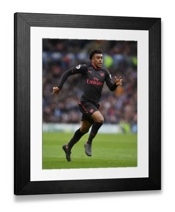 Framed Print : Alex Iwobi in Action: Arsenal vs. Brighton & Hove Albion, Premier League 2017-18 Framed Print : Alex Iwobi in Action: Arsenal vs. Brighton & Hove Albion, Premier League 2017-18