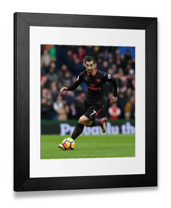 Framed Print : Henrikh Mkhitaryan in Action: Brighton & Hove Albion vs. Arsenal, Premier League 2017-18