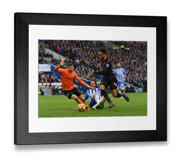 Framed Print : Aubameyang Outmaneuvers Schelotto and Ryan: Brighton vs Arsenal, Premier League 2017-18