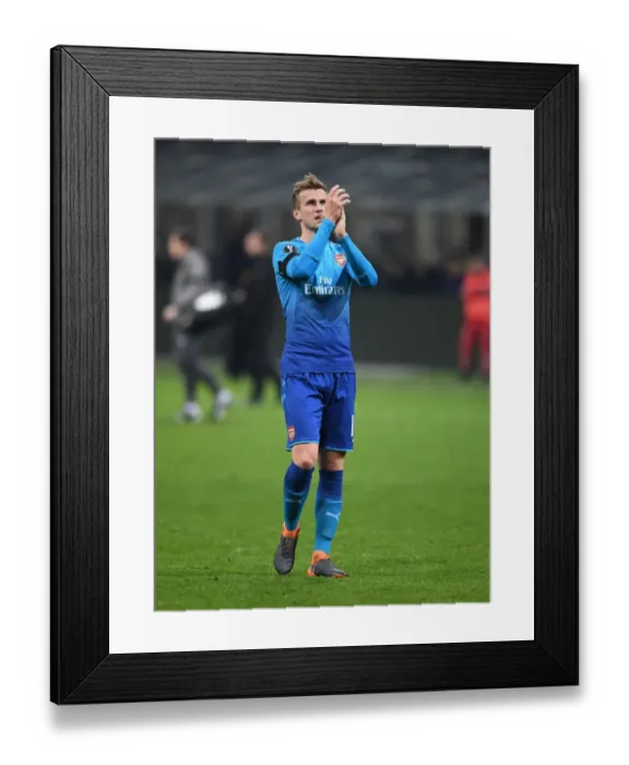 Framed Print : Rob Holding Celebrates with Arsenal Fans after AC Milan Clash in Europa League